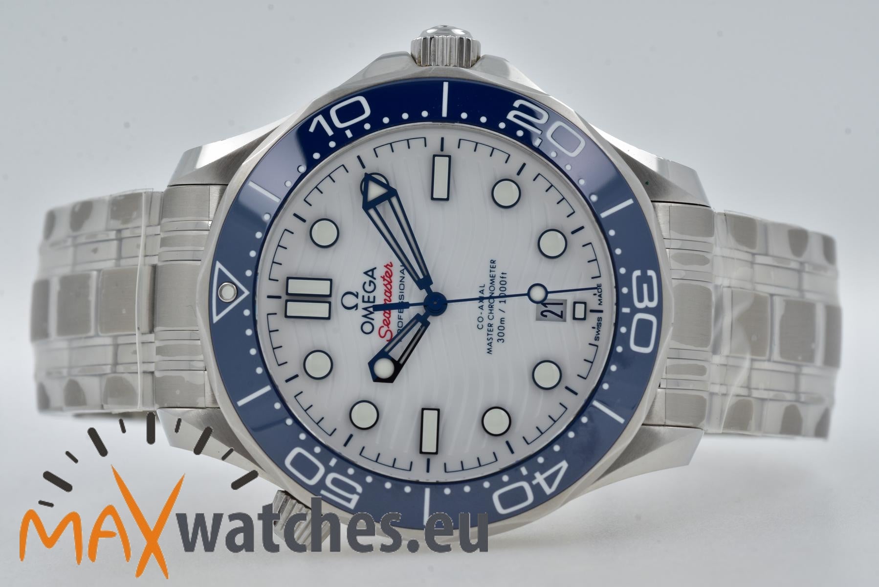 【FROM JAPAN公式アカウント01】OMEGA Seamaster Seamaster Planet Ocean 600M ディープブラック - 215.92.46.22